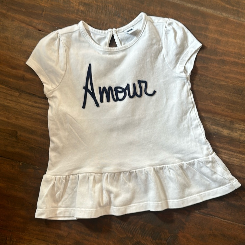 Super cute, great condition tee from Janie and Jack!
